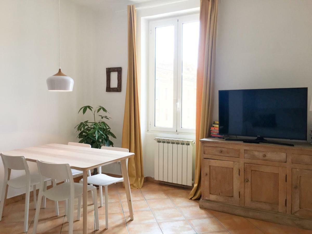 Panoramic Castle Apt Trastevere Rome Bagian luar foto