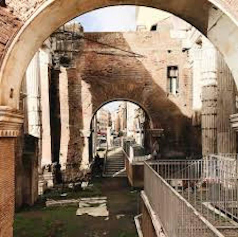 Panoramic Castle Apt Trastevere Rome Bagian luar foto